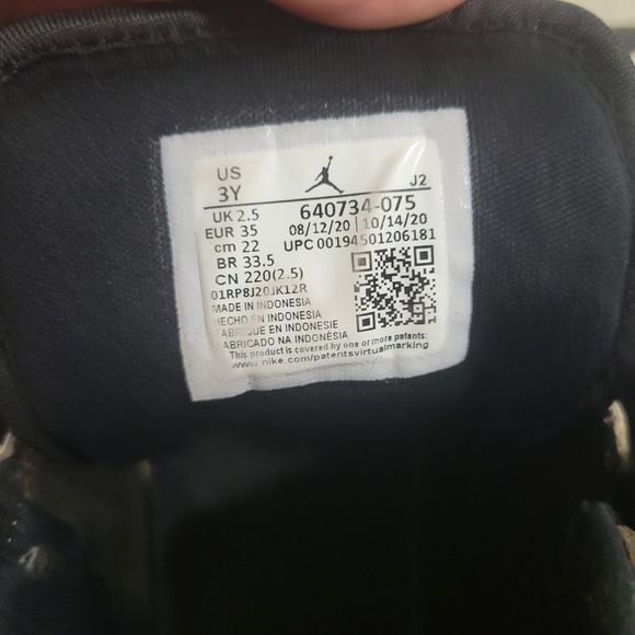 Nike Air Jordan 1 Mid Youth Size 3Y White Black Red Chile Shoes Kids 640734-075‎ - Picture 12 of 12